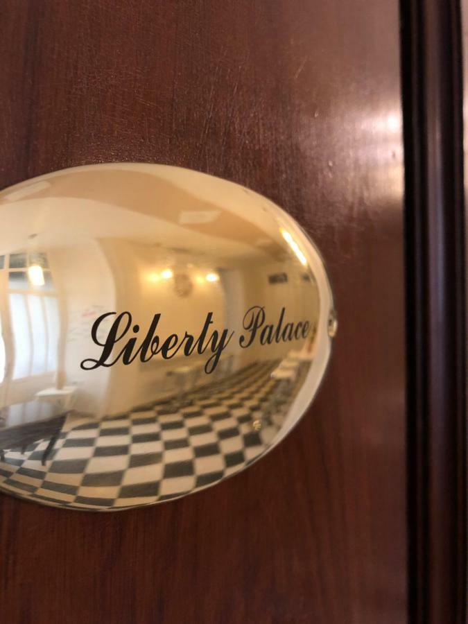 Liberty Palace Палермо Екстериор снимка