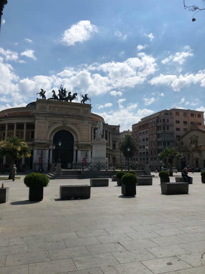 Liberty Palace Палермо Екстериор снимка